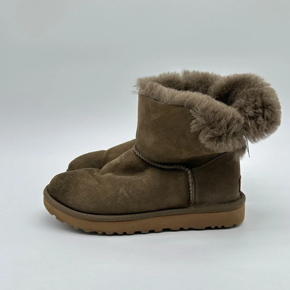 UGG Boots Womens 8 Bailey Bow II Winter‎ Snow Brown Suede Pull On 1016501 Y2K